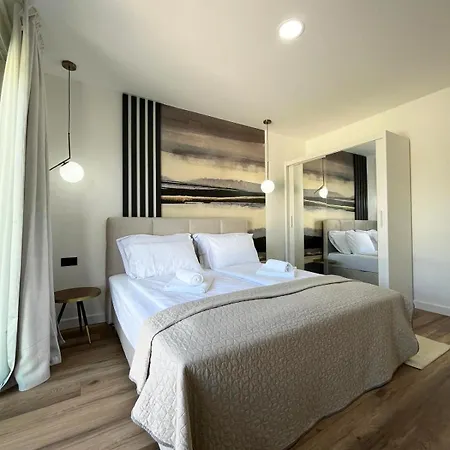Luxury Kiara With Private Heated Pool And Jacuzzi- 15min From Sea * Orbanici