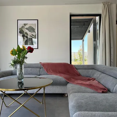Luxury Kiara With Private Heated Pool And Jacuzzi- 15min From Sea *