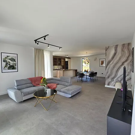 Luxury Kiara With Private Heated Pool And Jacuzzi- 15min From Sea فيلة *