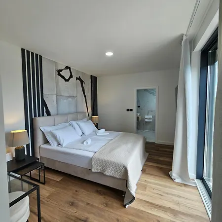 Luxury Kiara With Private Heated Pool And Jacuzzi- 15min From Sea